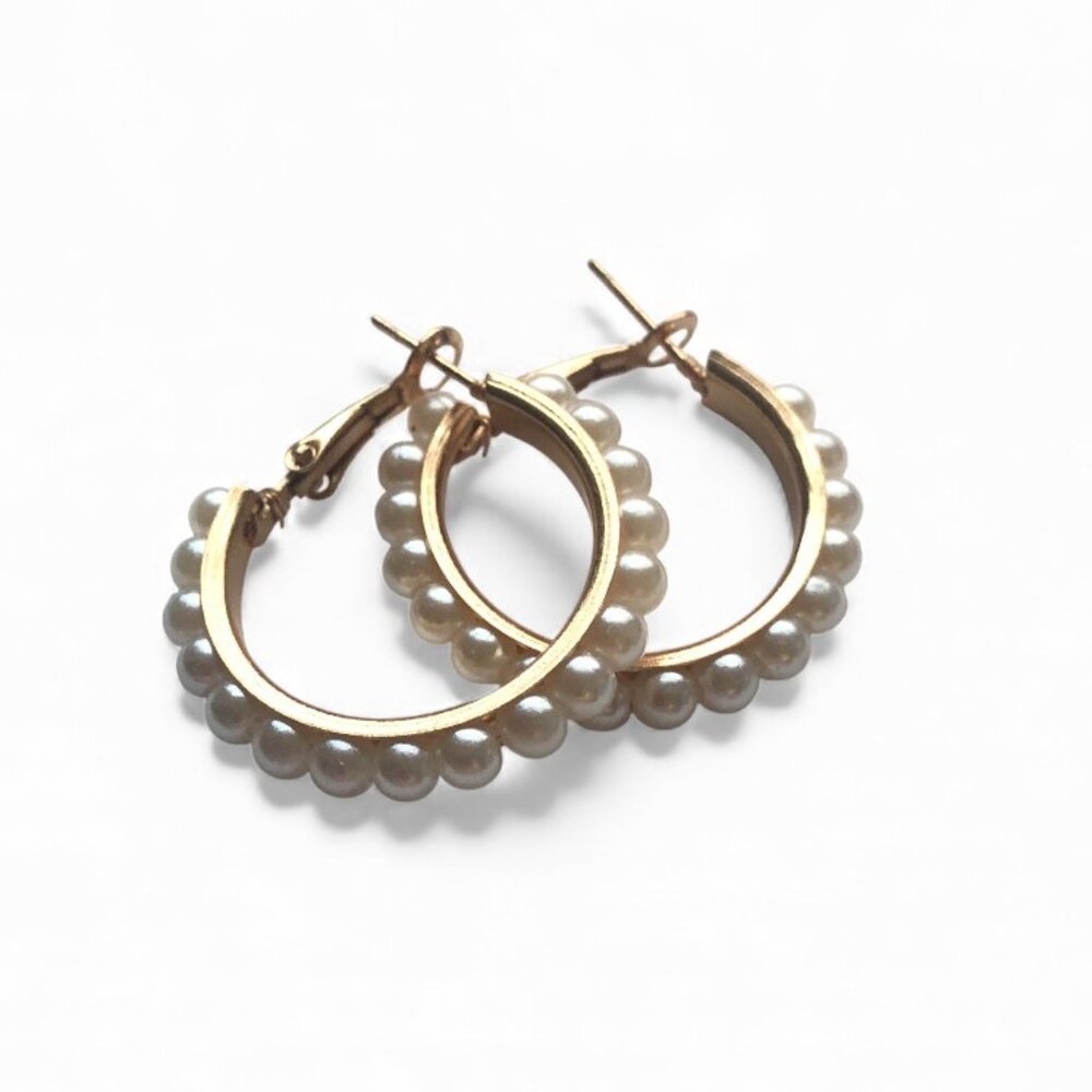 NWT Elegant Gold and Faux Pearl Hoop Earrings